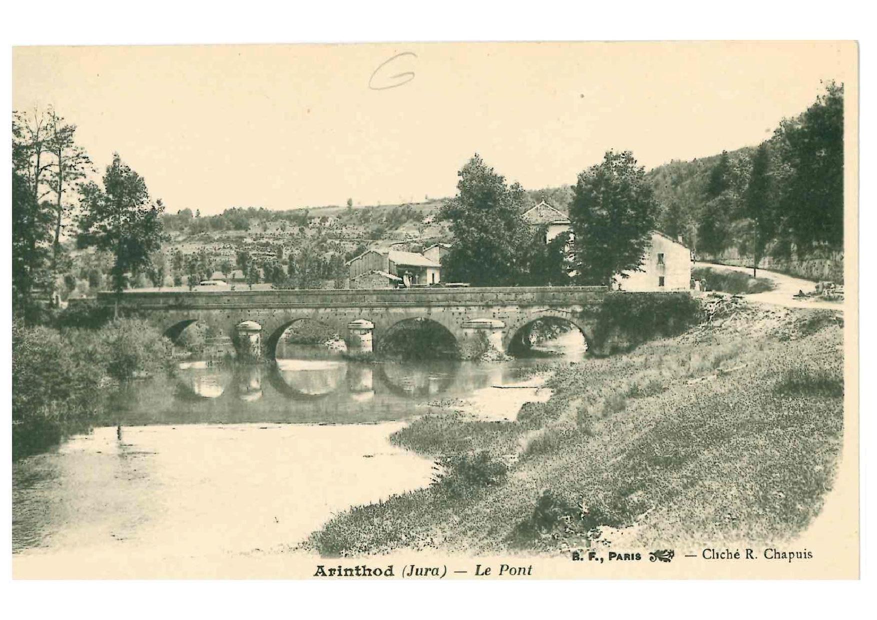 vieille carte postale du village d'arinthod